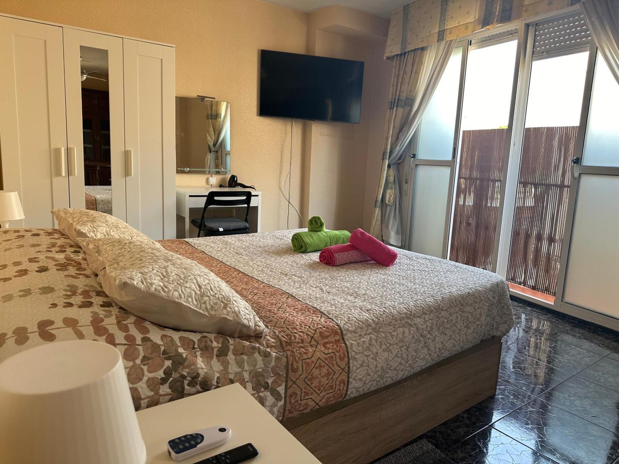 Almeria Centro Habitacion Privada En Apartamento Compartido Экстерьер фото