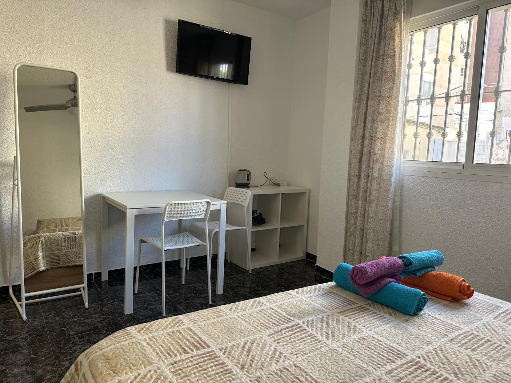Almeria Centro Habitacion Privada En Apartamento Compartido Экстерьер фото
