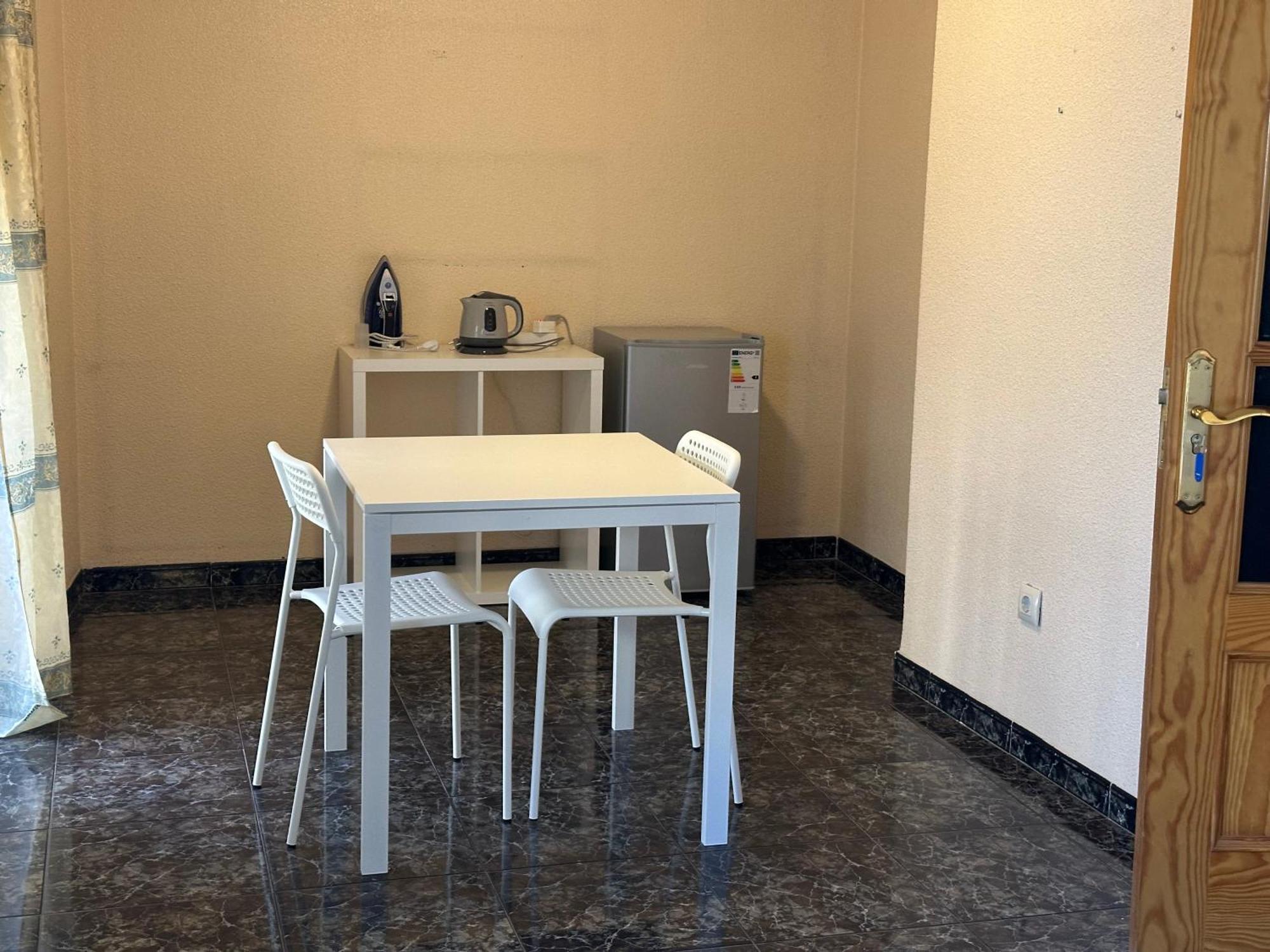 Almeria Centro Habitacion Privada En Apartamento Compartido Экстерьер фото